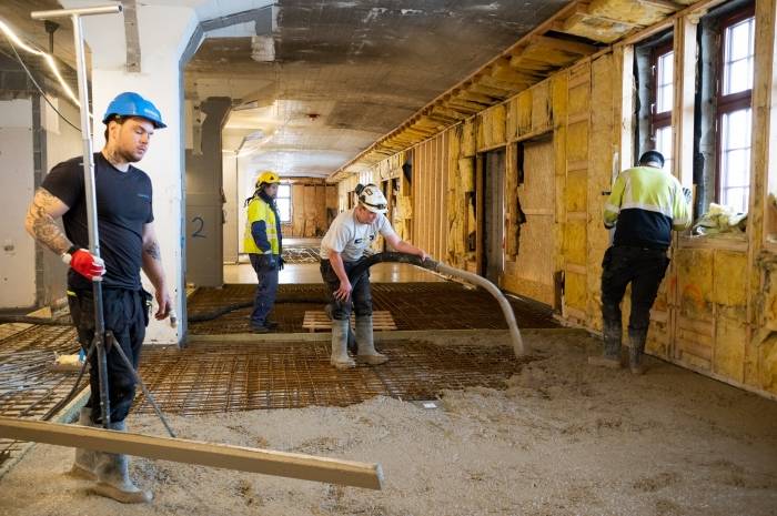 Støping av leirebetong. Foto: Hans Kristian Riise/Oslo havn